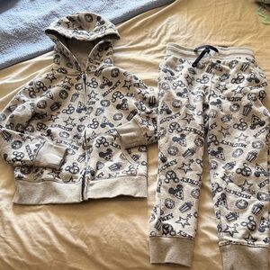 Disney Mickey Mouse jacket and sweatpants set kids size small